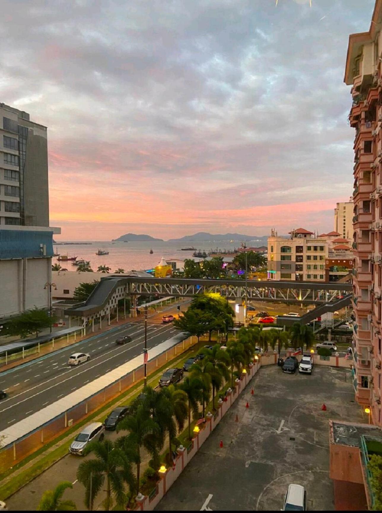 Jj Homes Marina Court Kota Kinabalu Dış mekan fotoğraf